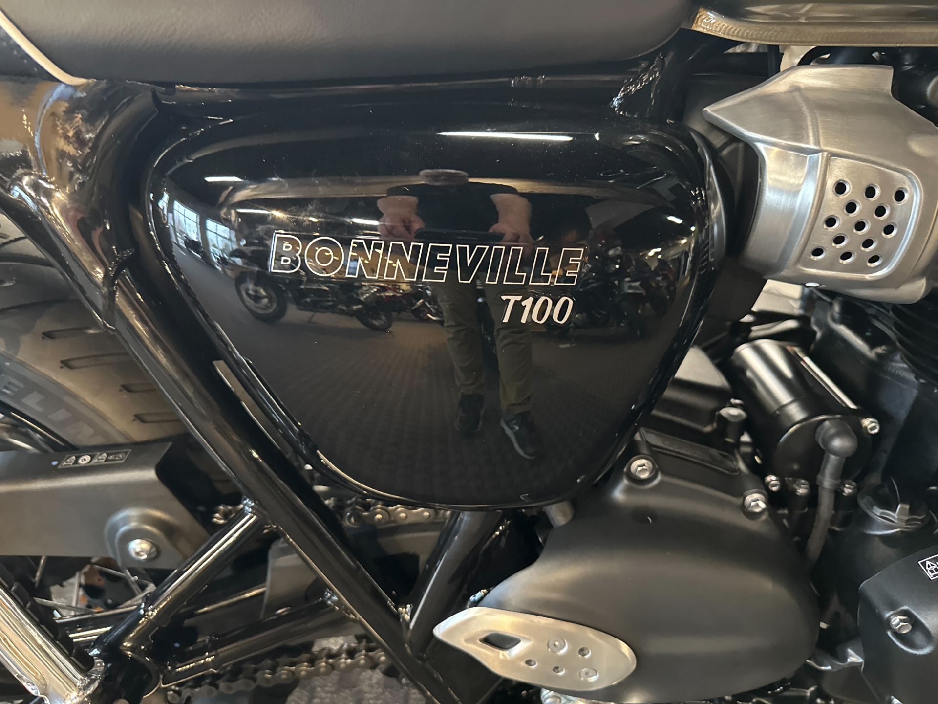 2024 Triumph Bonneville T100 in Salem, Virginia - Photo 6