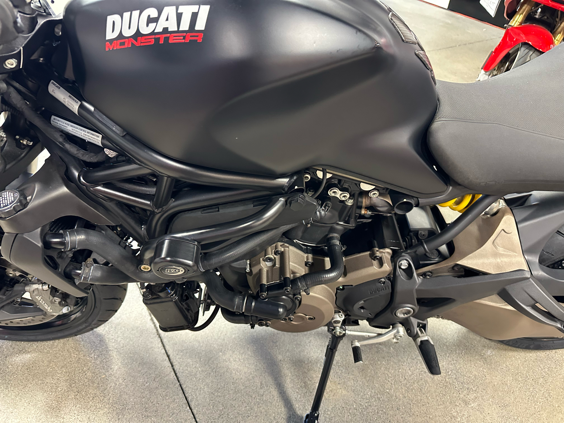 2016 Ducati Monster 821 Dark in Salem, Virginia - Photo 7