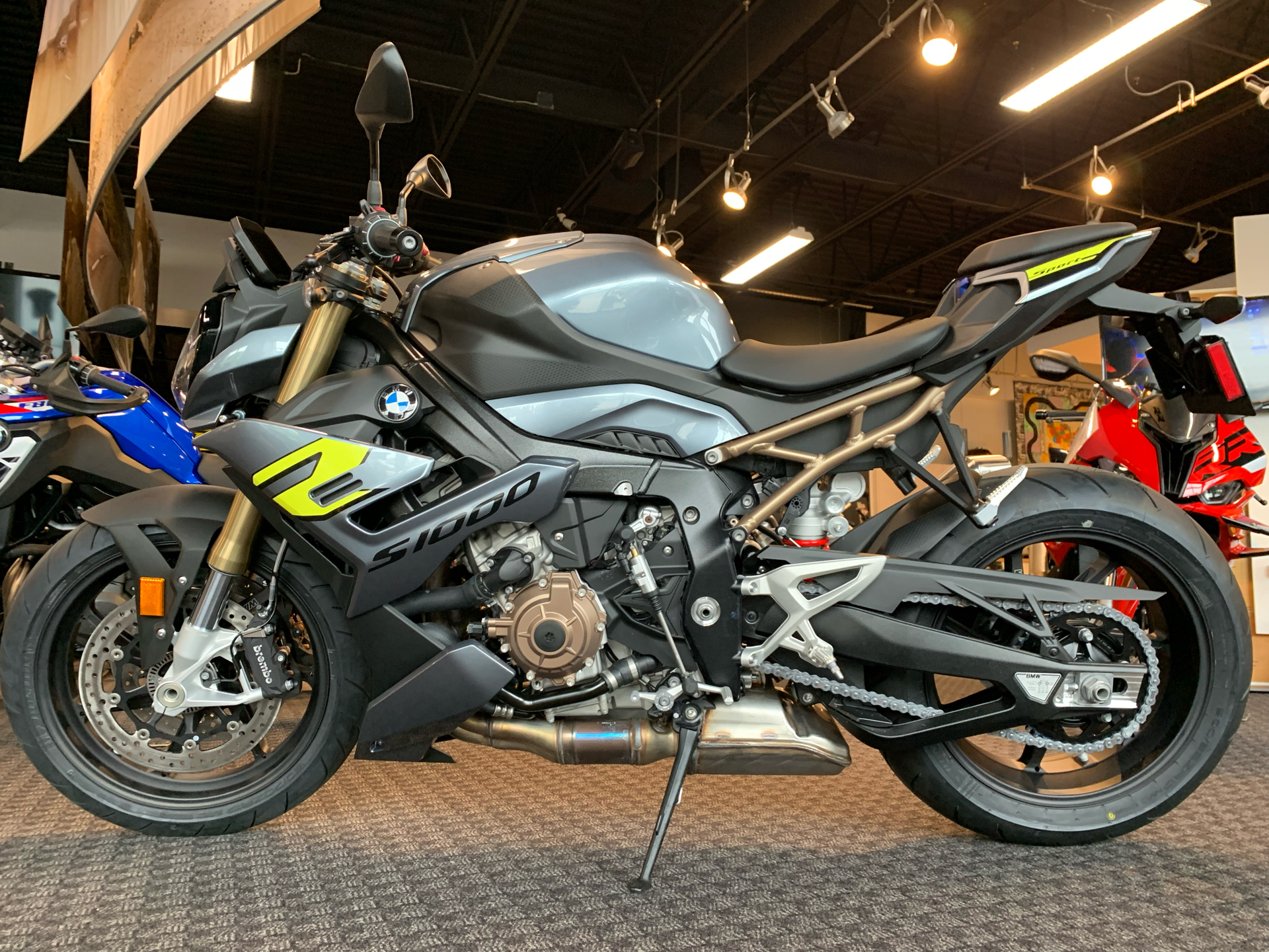 2024 BMW S 1000 R in Salem, Virginia - Photo 3