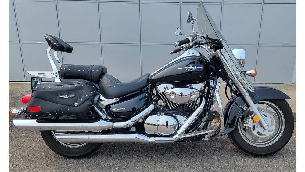 2005 Suzuki Boulevard C90T in Shakopee, Minnesota - Photo 1