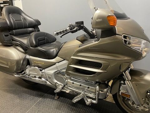 2002 Honda Gold Wing in Shakopee, Minnesota - Photo 6