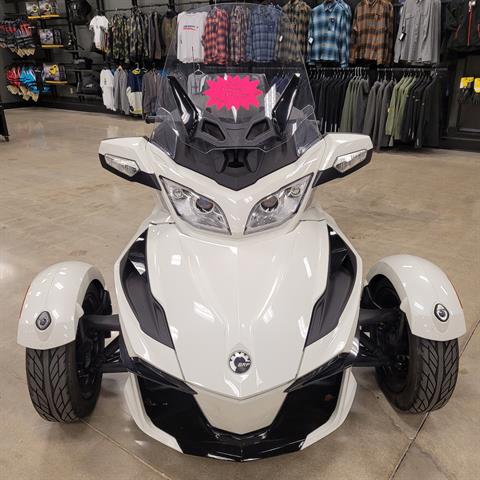 2018 Can-Am Spyder RT SE6 in Middletown, Ohio - Photo 1