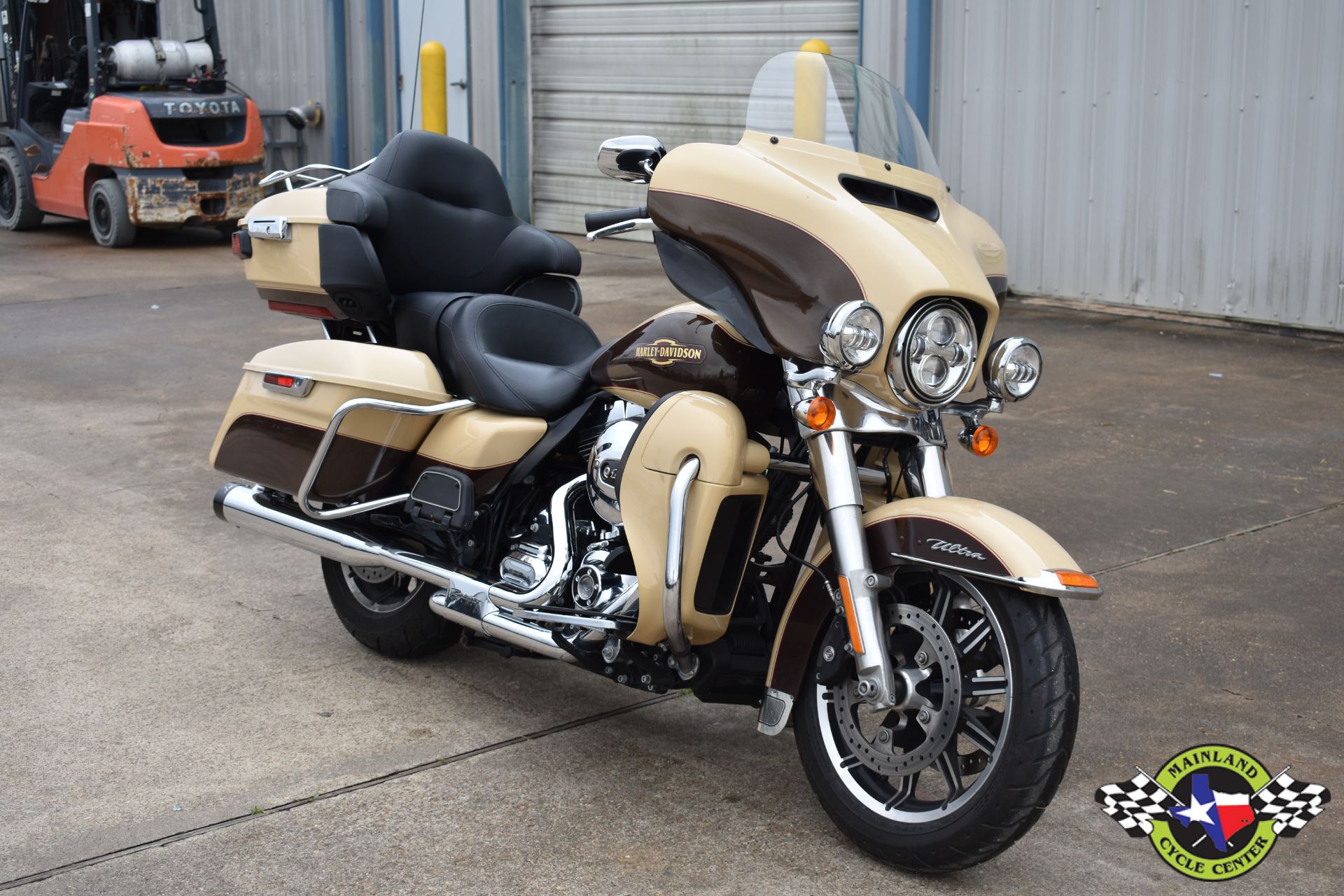 2014 Harley-Davidson Electra Glide® Ultra Classic® in La Marque, Texas - Photo 2