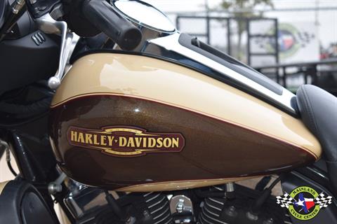 2014 Harley-Davidson Electra Glide® Ultra Classic® in La Marque, Texas - Photo 19