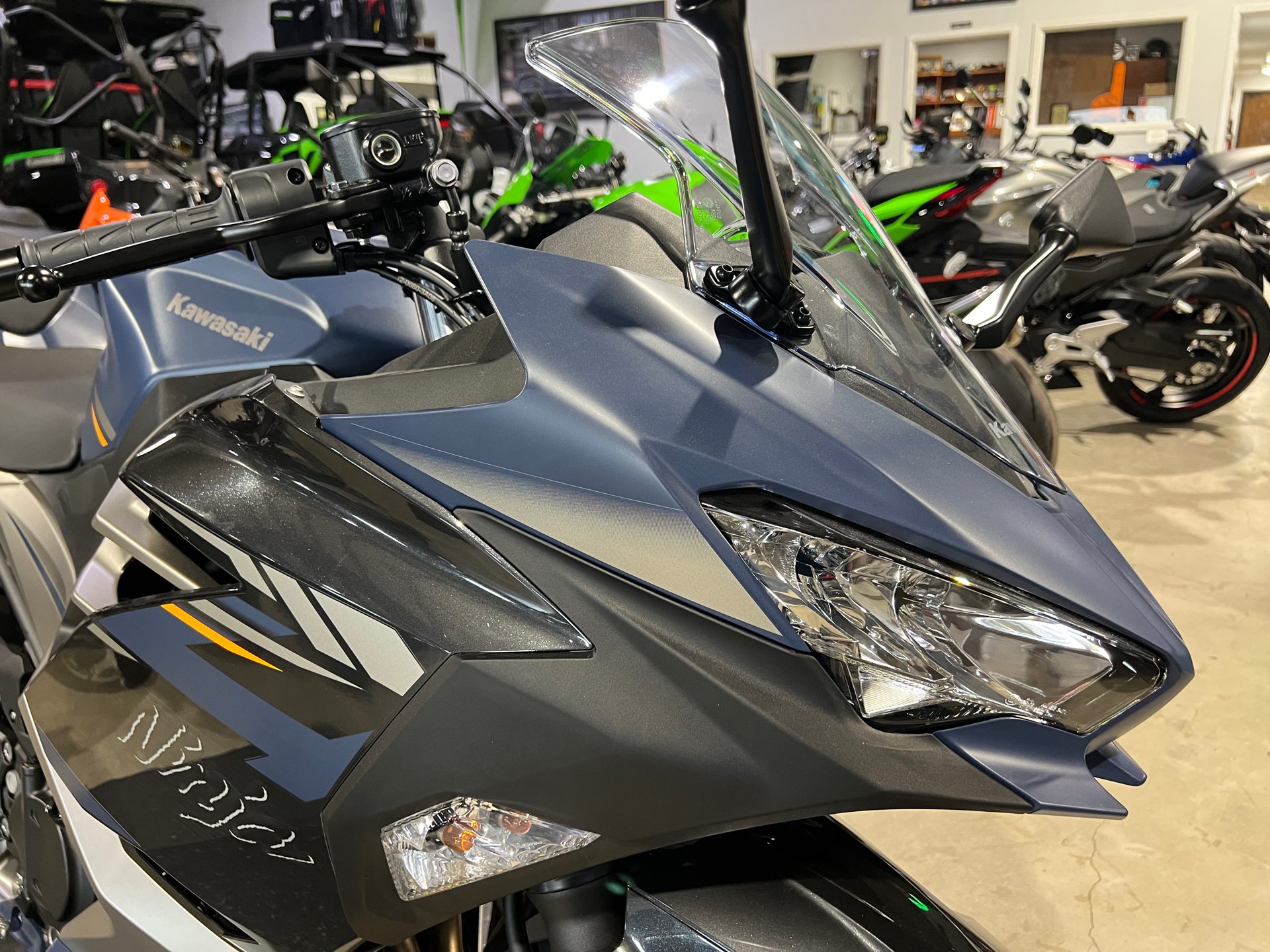 2023 Kawasaki Ninja 400 in La Marque, Texas - Photo 8