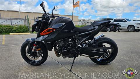 2024 KTM 990 Duke in La Marque, Texas - Photo 6