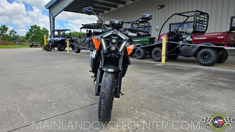 2024 KTM 990 Duke in La Marque, Texas - Photo 8