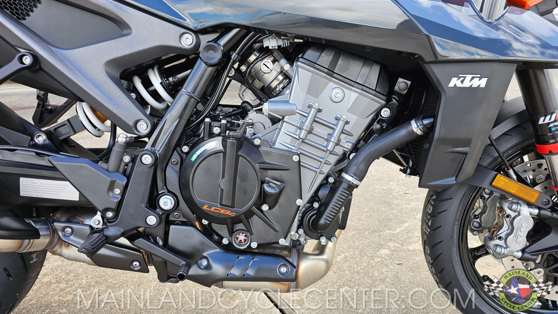 2024 KTM 990 Duke in La Marque, Texas - Photo 12