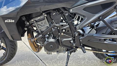 2024 KTM 990 Duke in La Marque, Texas - Photo 17