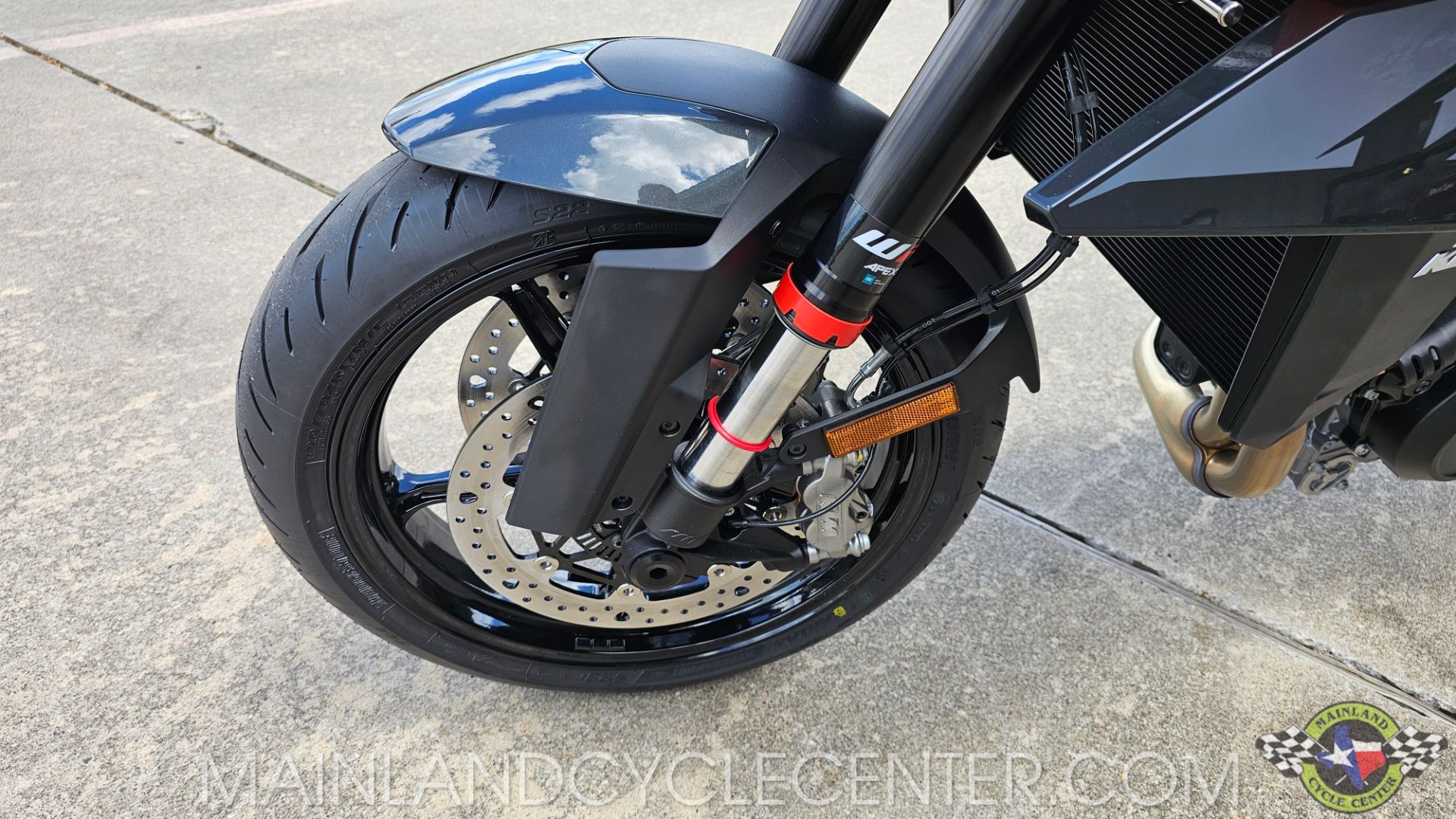 2024 KTM 990 Duke in La Marque, Texas - Photo 19