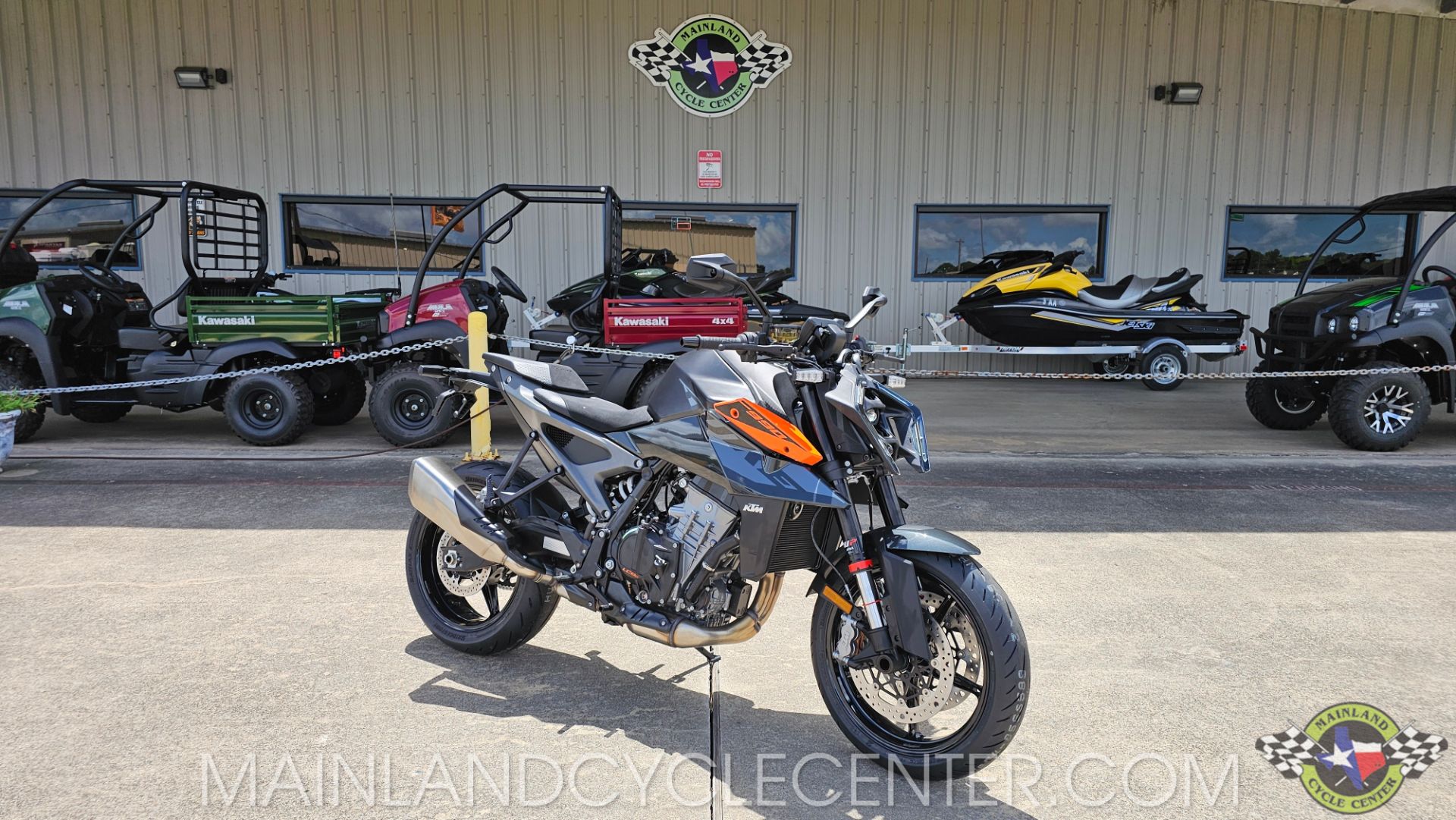 2024 KTM 990 Duke in La Marque, Texas - Photo 25