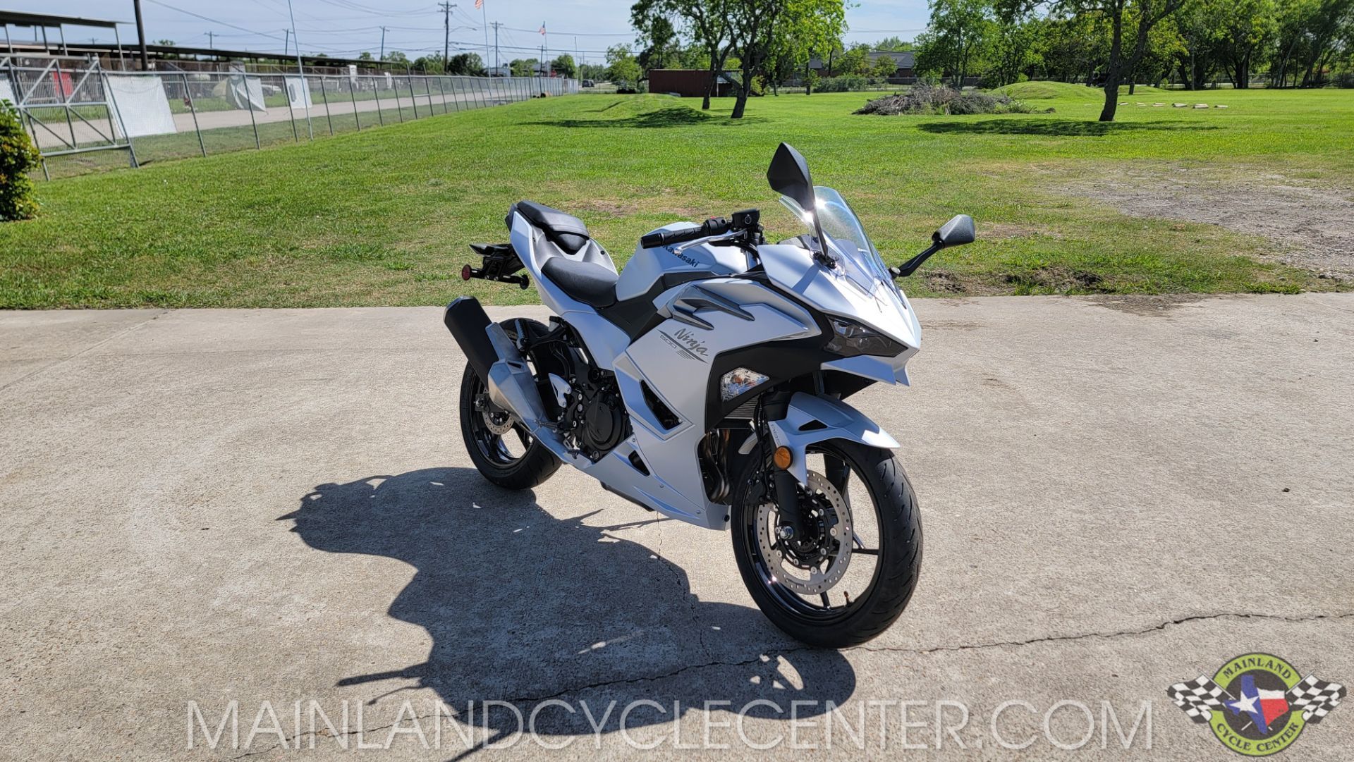 2024 Kawasaki Ninja 500 ABS in La Marque, Texas - Photo 23