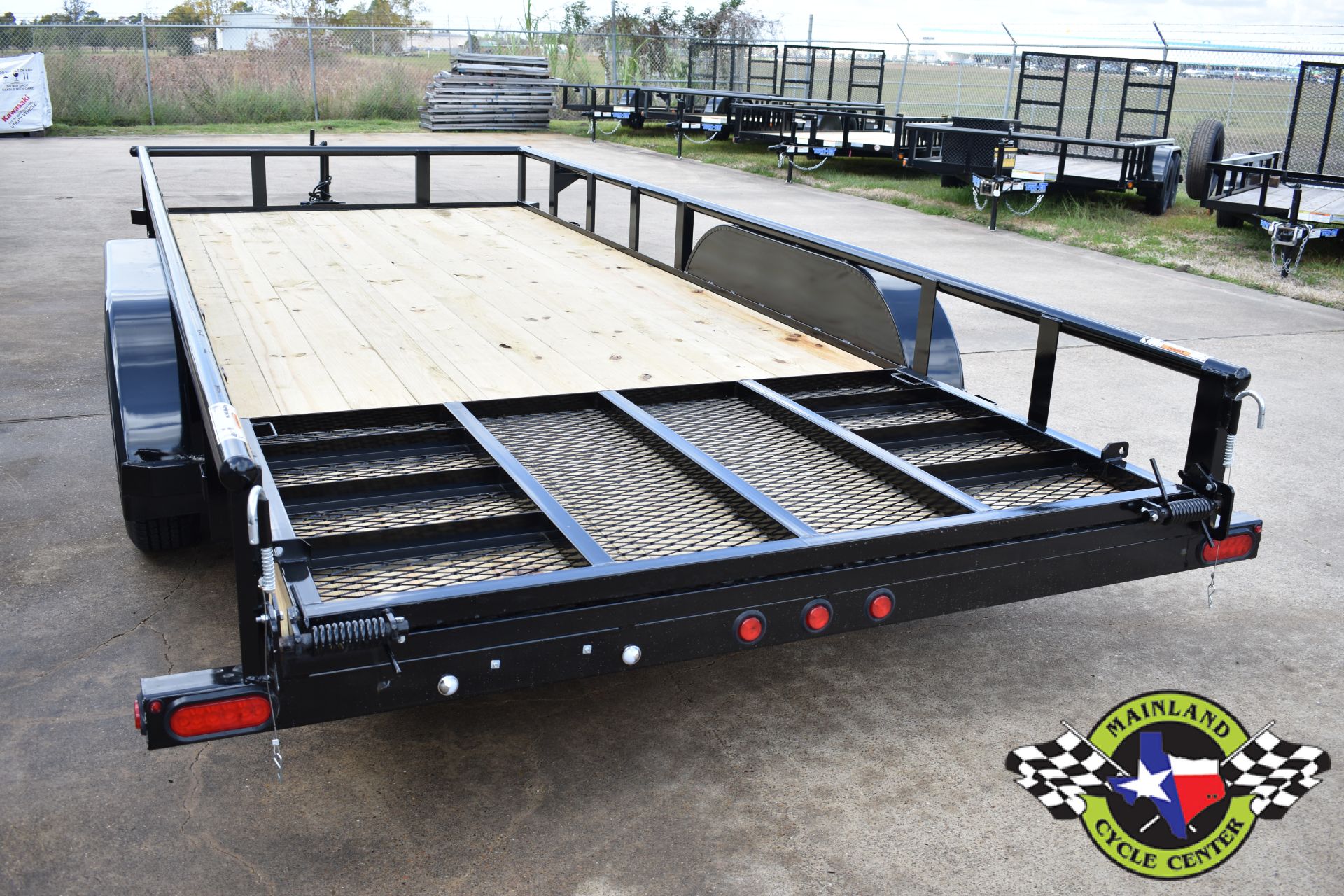2022 Top Hat 83 X 18 MP Tandem Axle Spring Assist Ramp Gate in La Marque, Texas - Photo 16