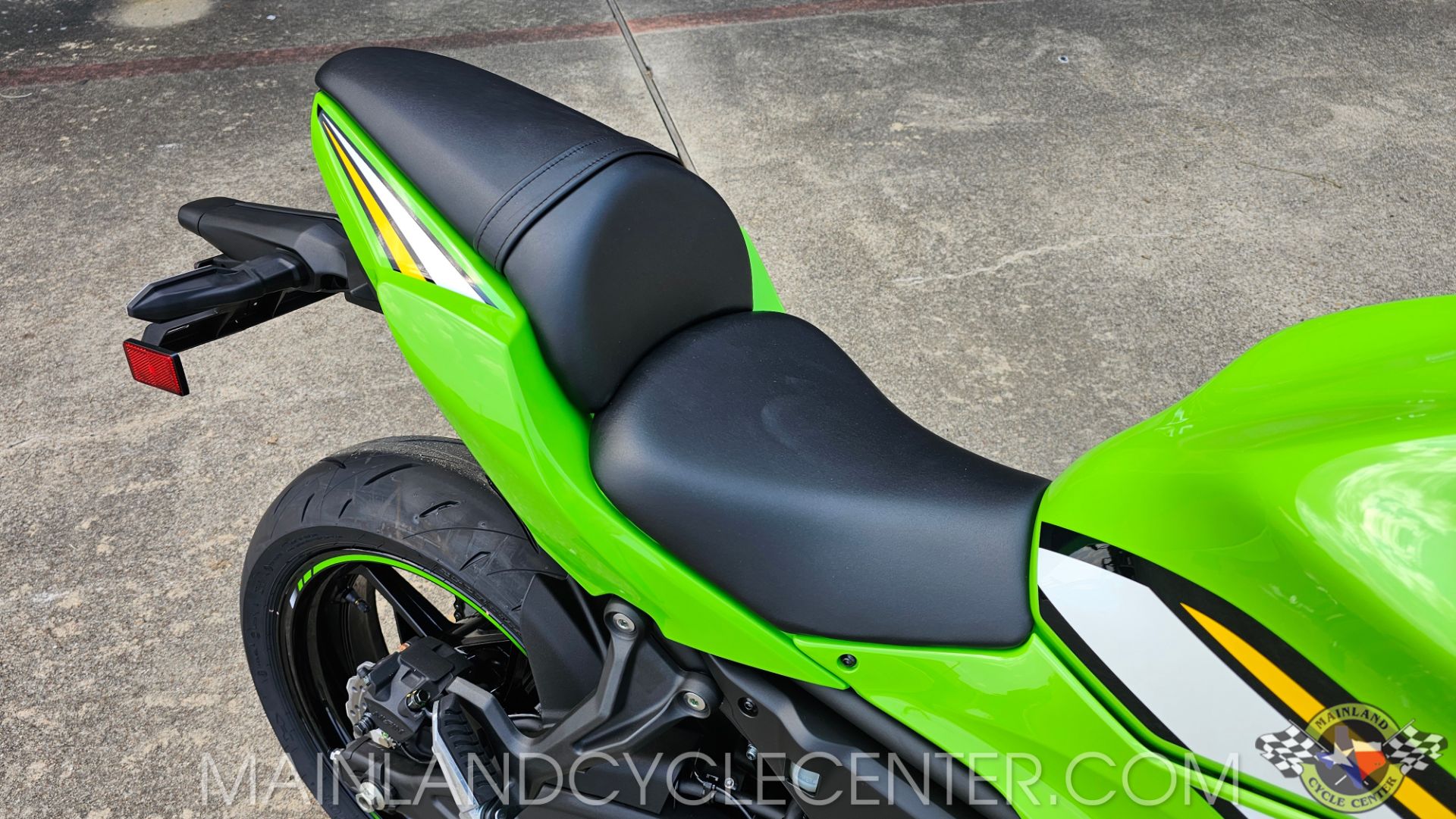 2025 Kawasaki Ninja 650 KRT Edition ABS in La Marque, Texas - Photo 13