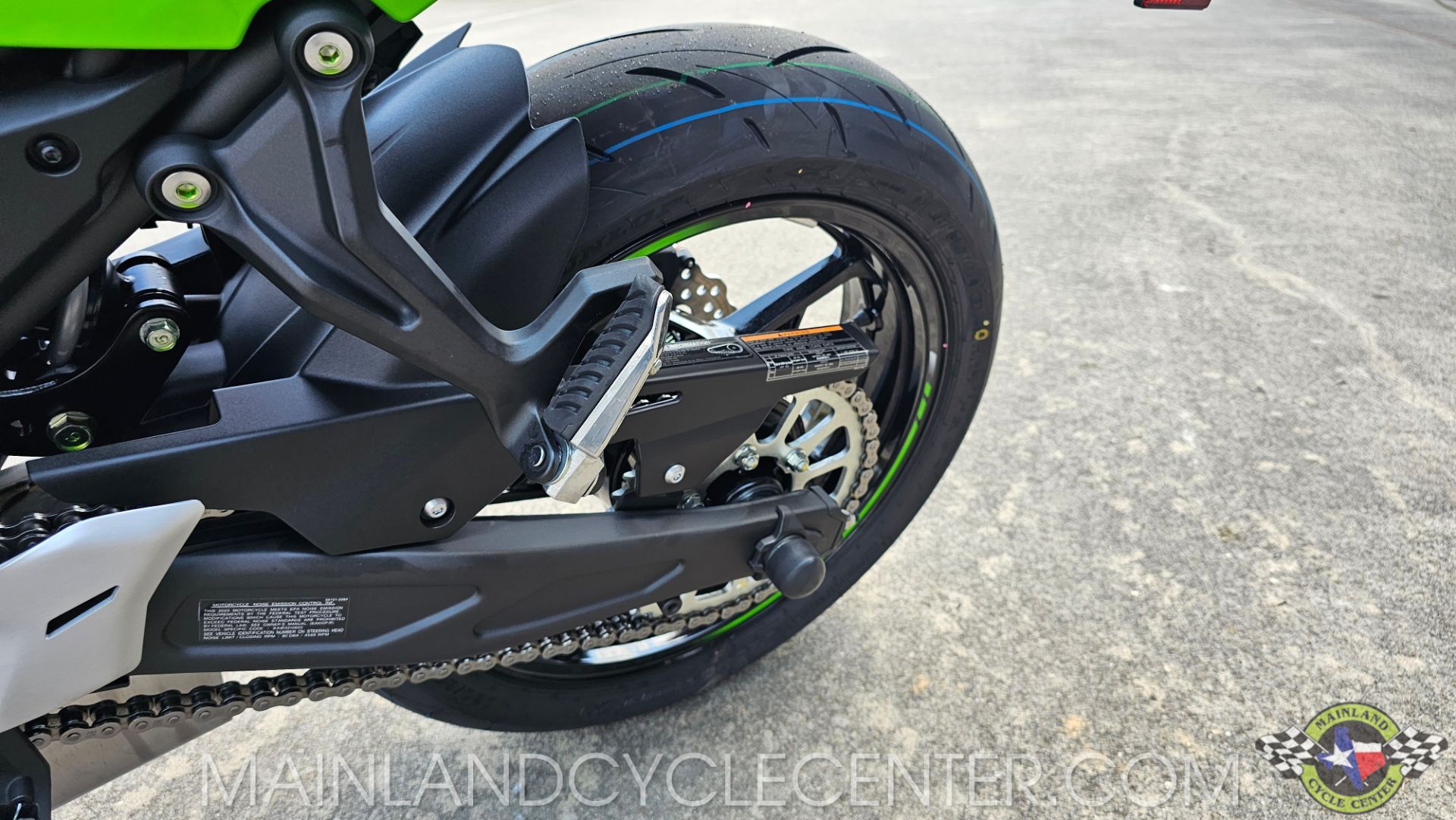 2025 Kawasaki Ninja 650 KRT Edition ABS in La Marque, Texas - Photo 16