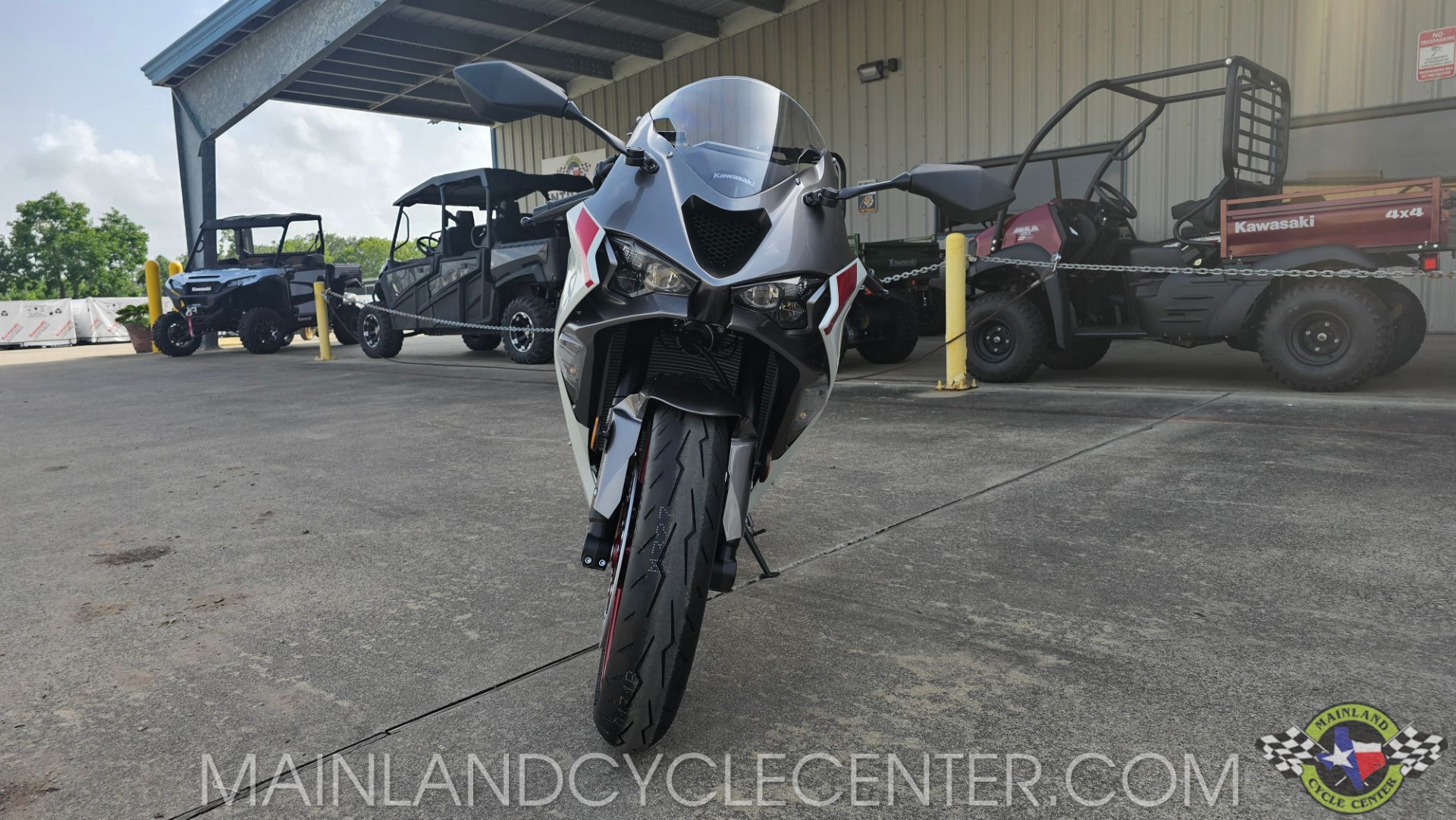 2025 Kawasaki Ninja ZX-6R ABS in La Marque, Texas - Photo 8