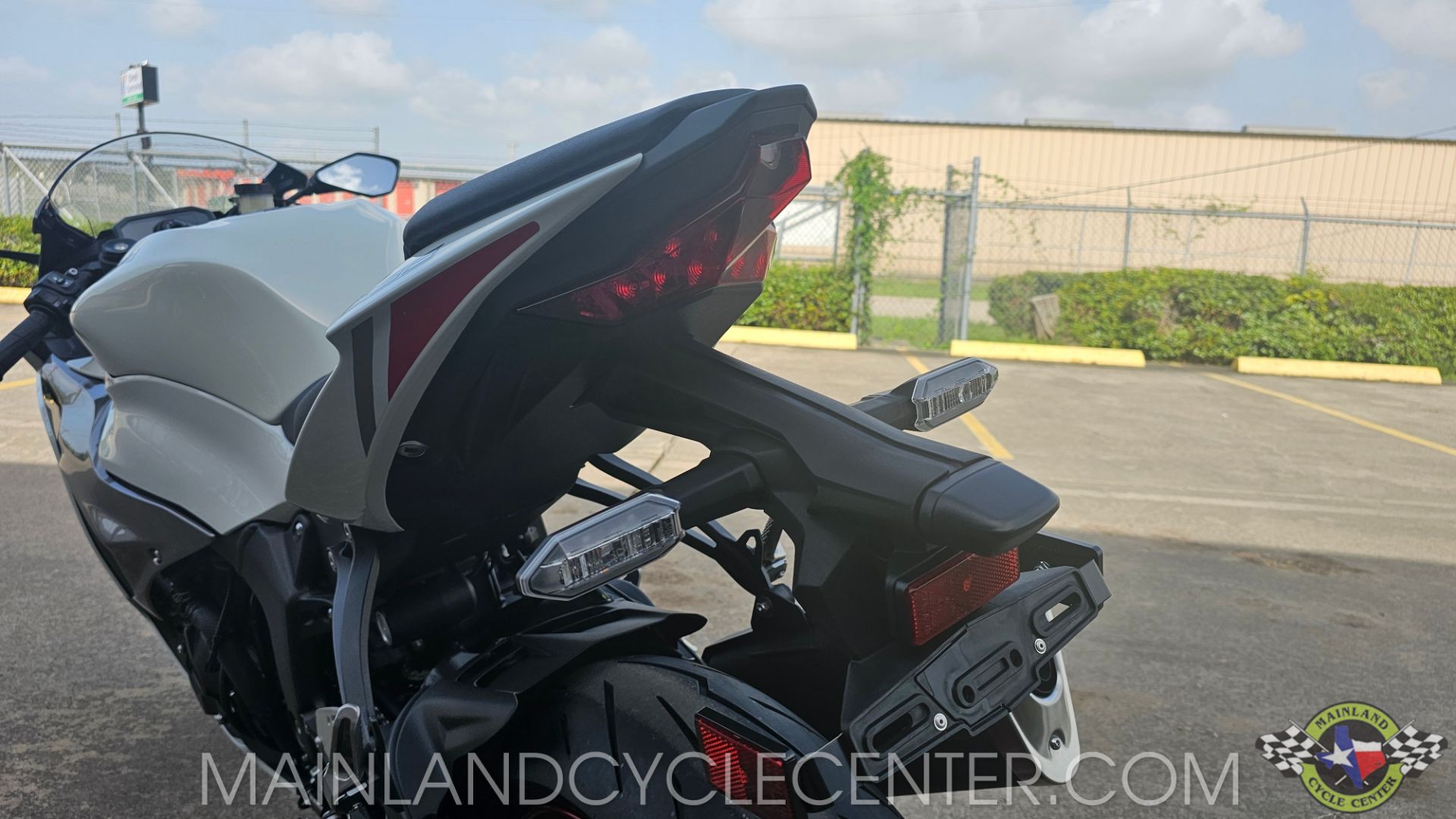 2025 Kawasaki Ninja ZX-6R ABS in La Marque, Texas - Photo 15