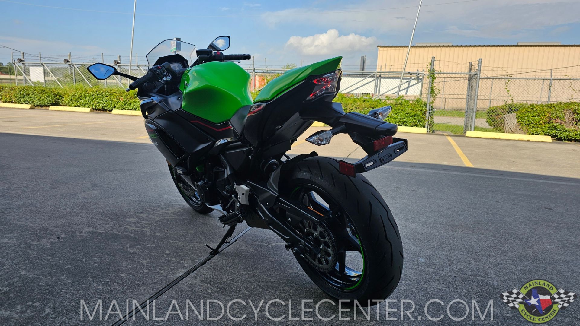 2022 Kawasaki Ninja 650 KRT Edition in La Marque, Texas - Photo 4