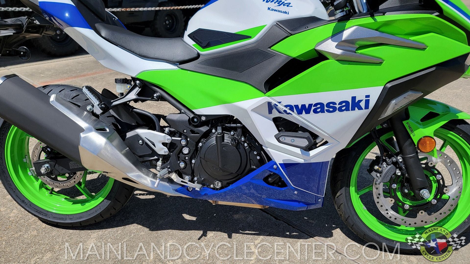 2024 Kawasaki Ninja 500 SE 40th Anniversary Edition ABS in La Marque, Texas - Photo 7