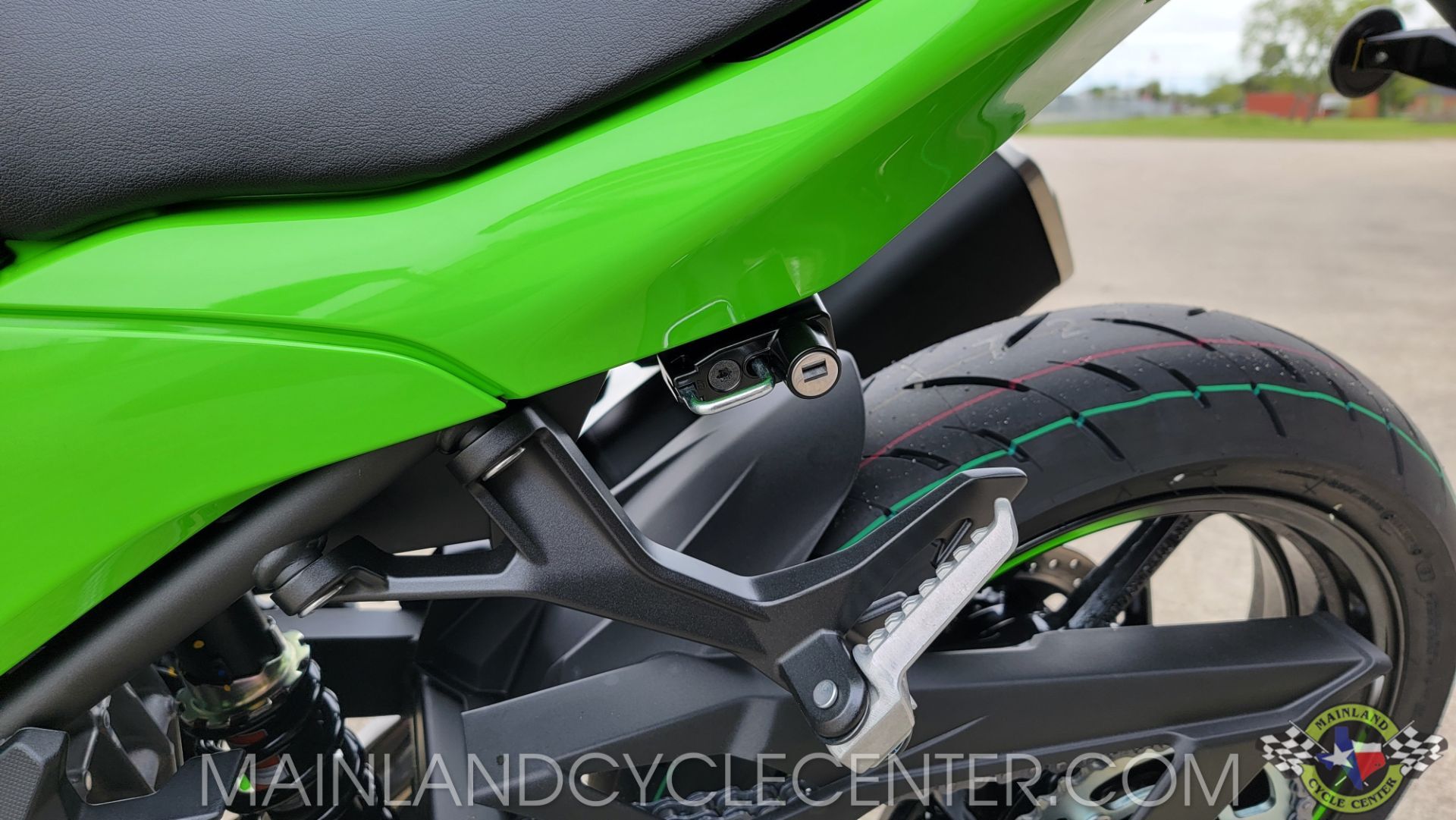 2024 Kawasaki Ninja 500 KRT Edition SE ABS in La Marque, Texas - Photo 15