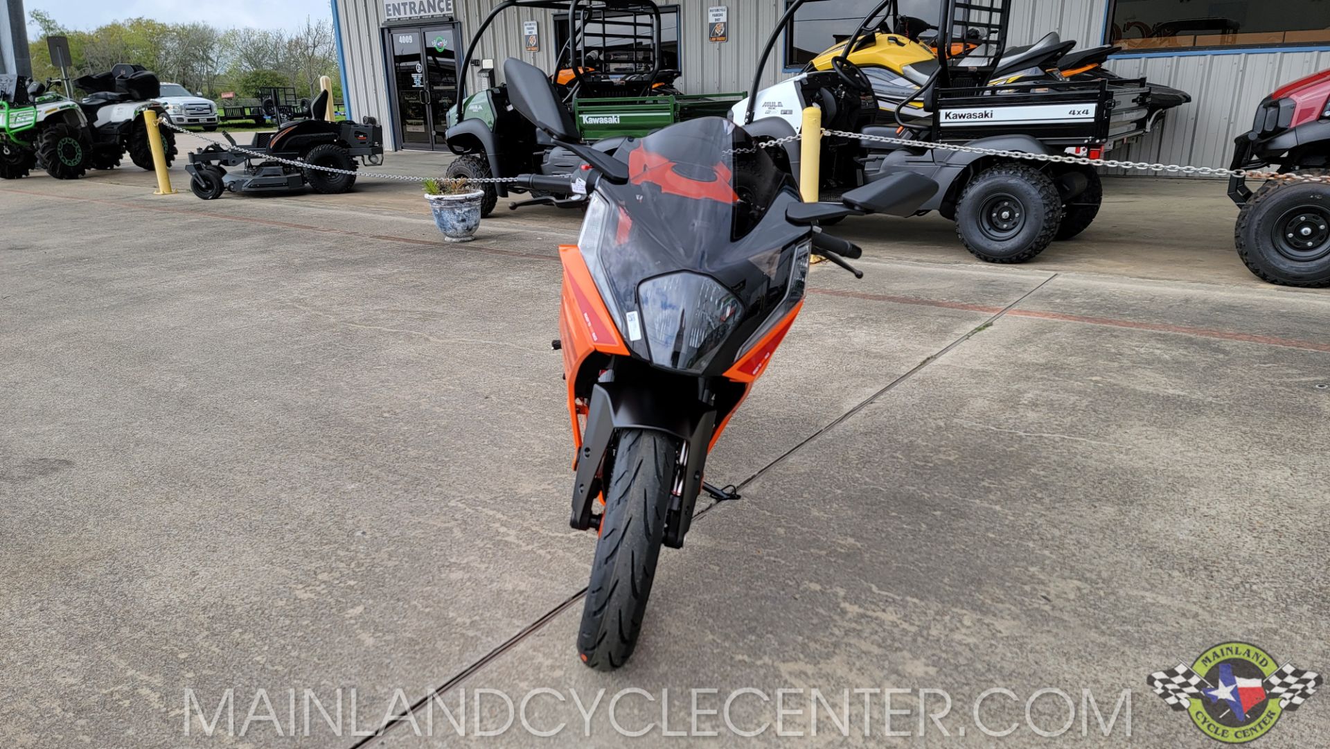 2024 KTM RC 390 in La Marque, Texas - Photo 9