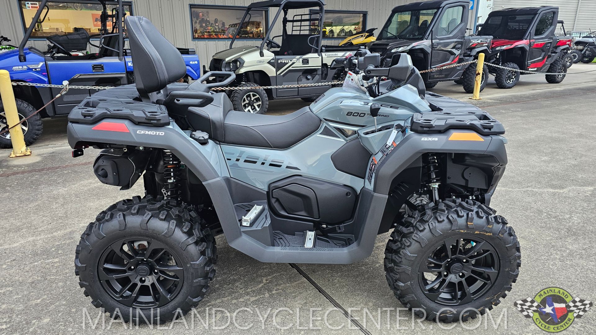 2024 CFMOTO CForce 800 Touring in La Marque, Texas - Photo 2