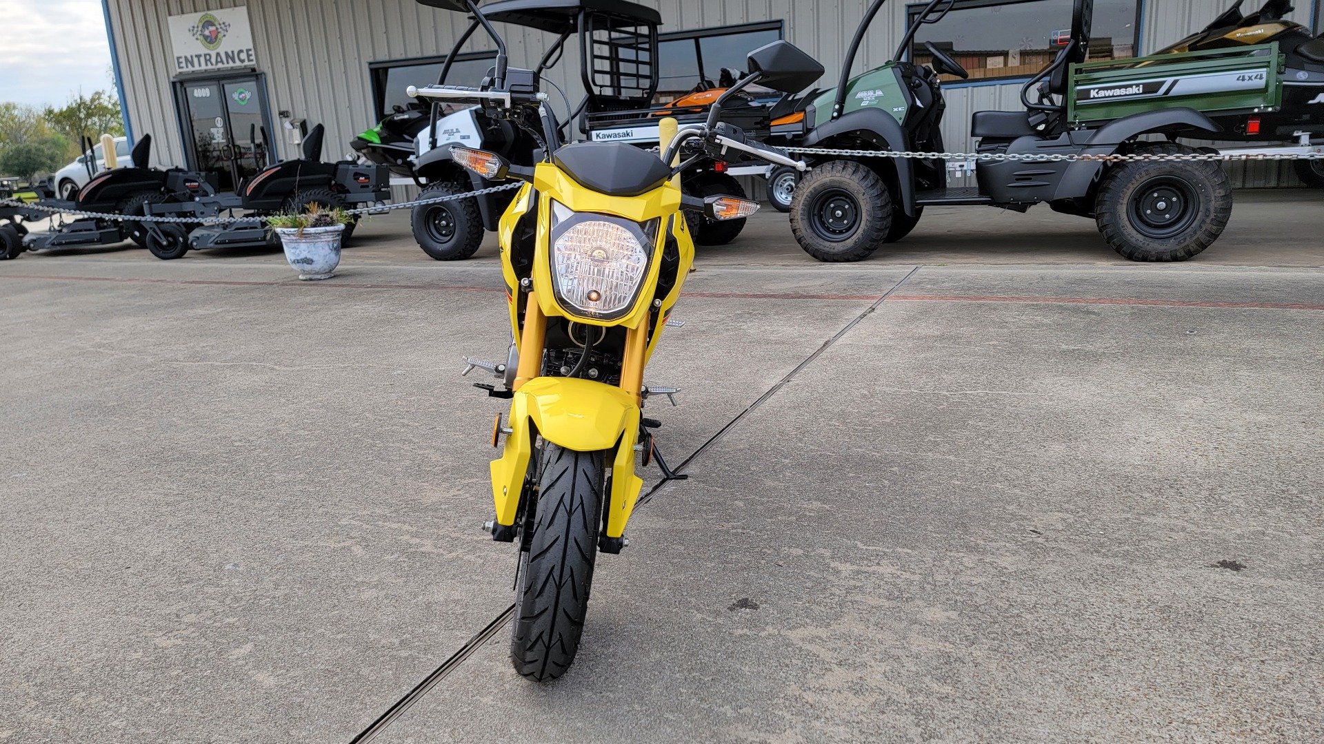 2022 Kawasaki Z125 Pro in La Marque, Texas - Photo 10