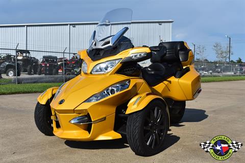 2013 Can-Am Spyder® RT-S SM5 in La Marque, Texas - Photo 5