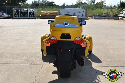 2013 Can-Am Spyder® RT-S SM5 in La Marque, Texas - Photo 7