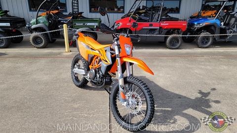 2024 KTM 690 Enduro R in La Marque, Texas - Photo 3