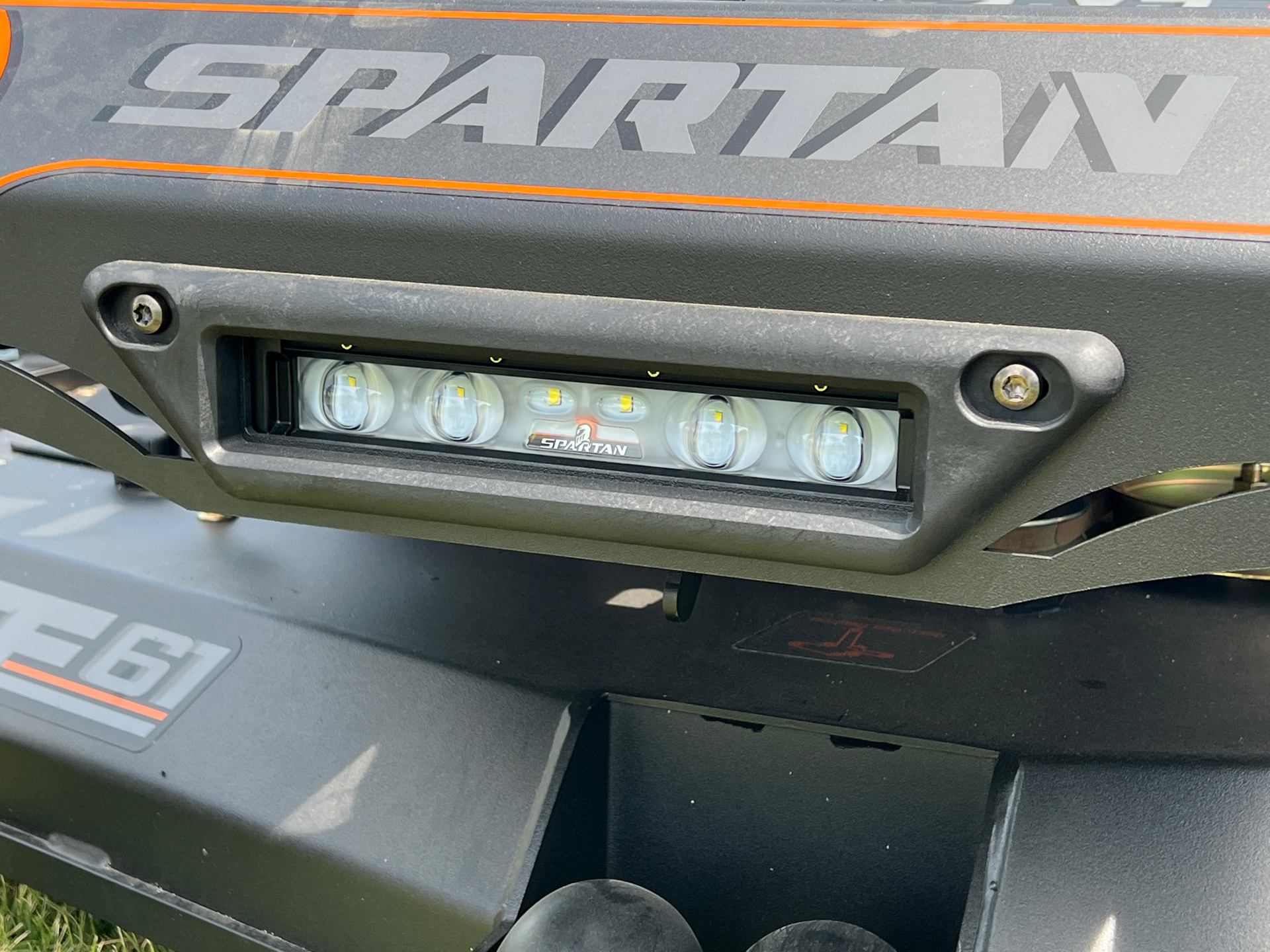 2022 Spartan Mowers KGZ-XD Blackout 61 in. Vanguard EFI 40 hp in La Marque, Texas - Photo 15