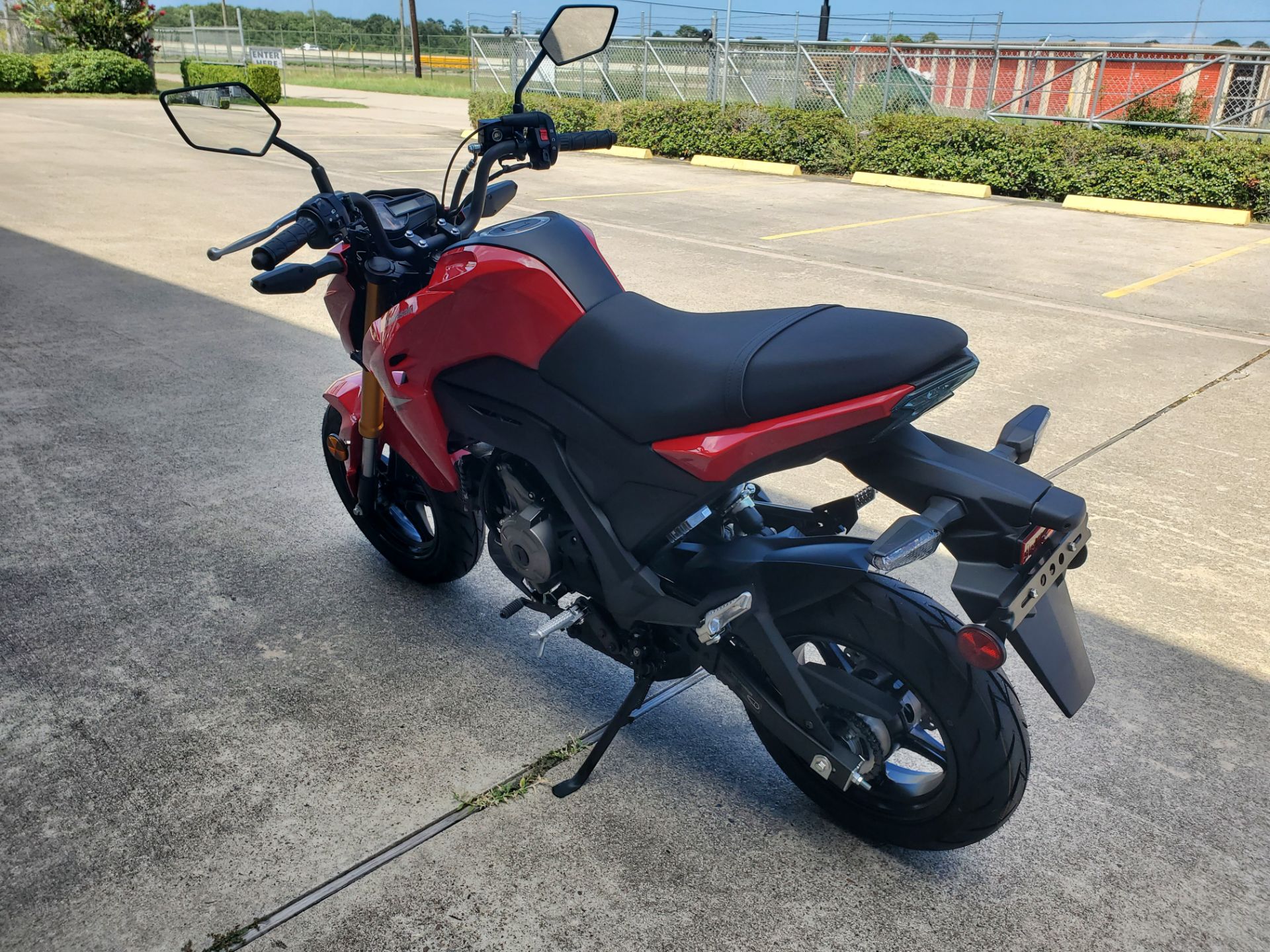 2023 Kawasaki Z125 Pro in La Marque, Texas - Photo 6