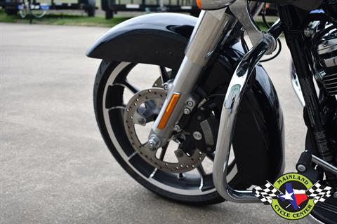 2020 Harley-Davidson Road Glide® in La Marque, Texas - Photo 20