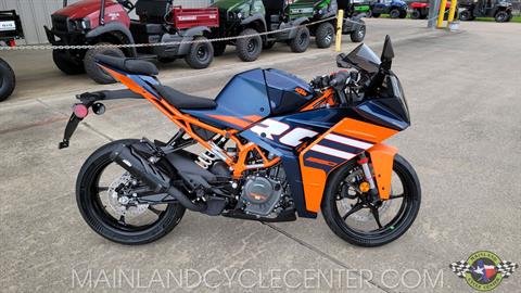 2024 KTM RC 390 in La Marque, Texas - Photo 3