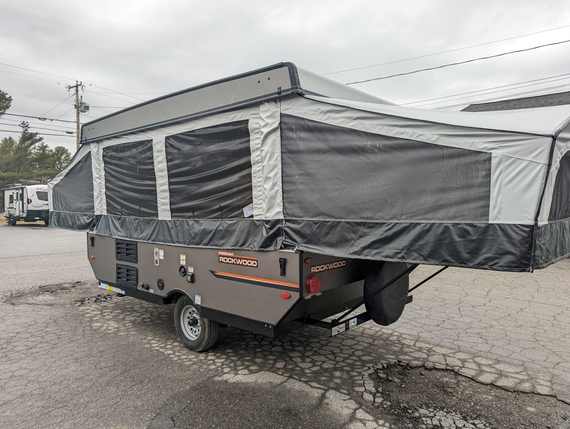 2022 Rockwood Camping Trailer 2280LTD Tent Camper in Augusta, Maine - Photo 3