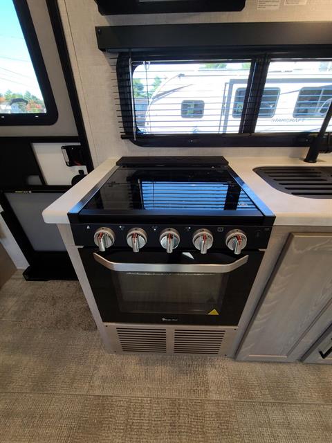 2022 Rockwood Roo  21SS TRAVEL TRAILER in Augusta, Maine - Photo 13