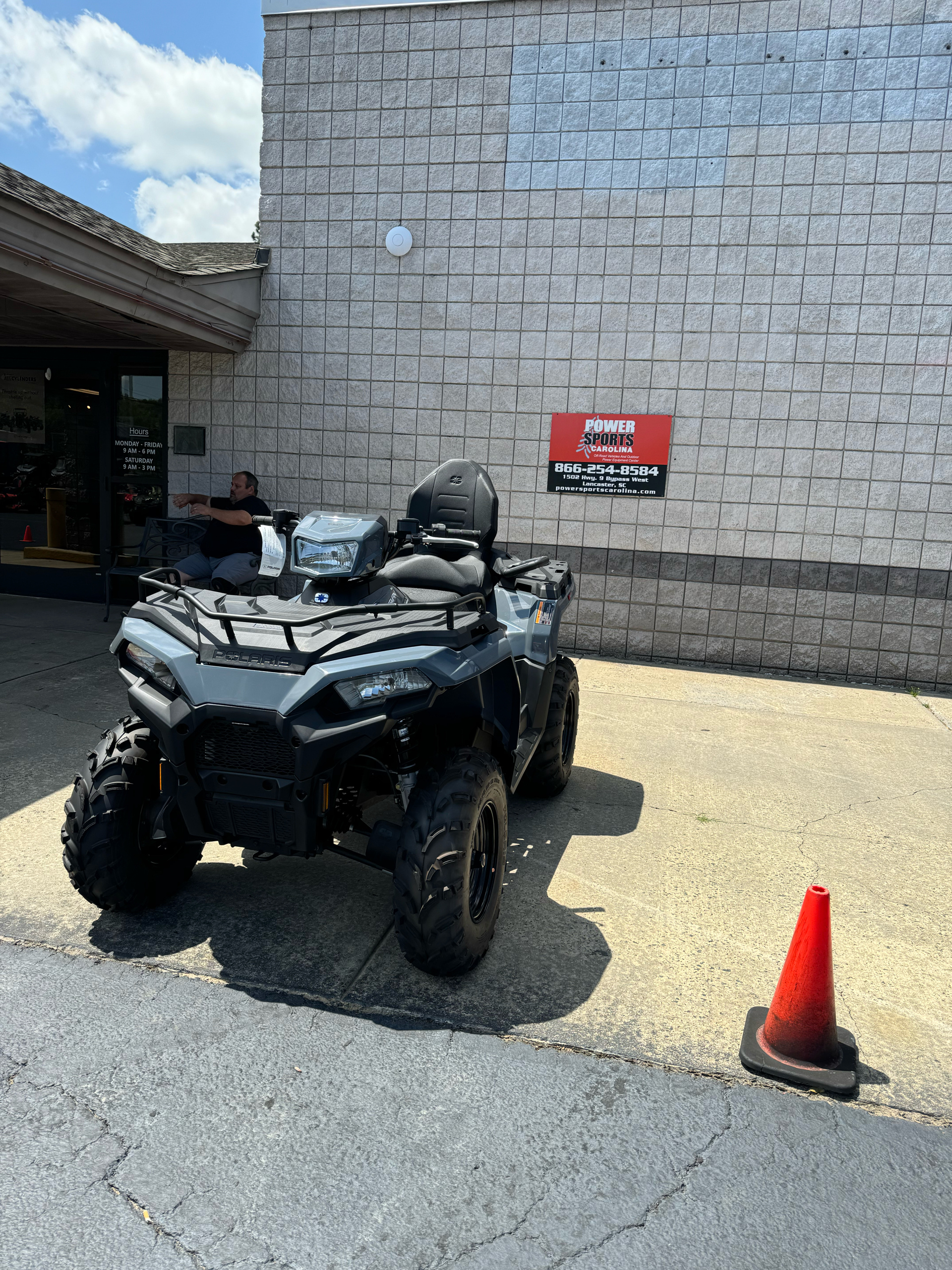 2025 Polaris Sportsman Touring 570 EPS in Lancaster, South Carolina - Photo 2