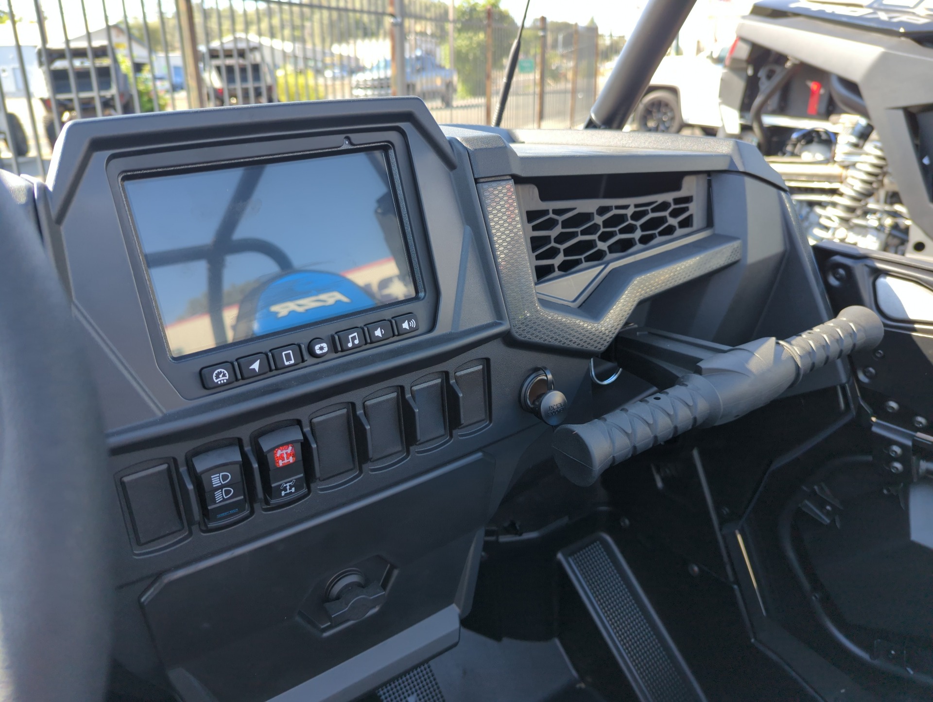2022 Polaris RZR XP 4 1000 Premium - Ride Command Package in Auburn, California - Photo 6