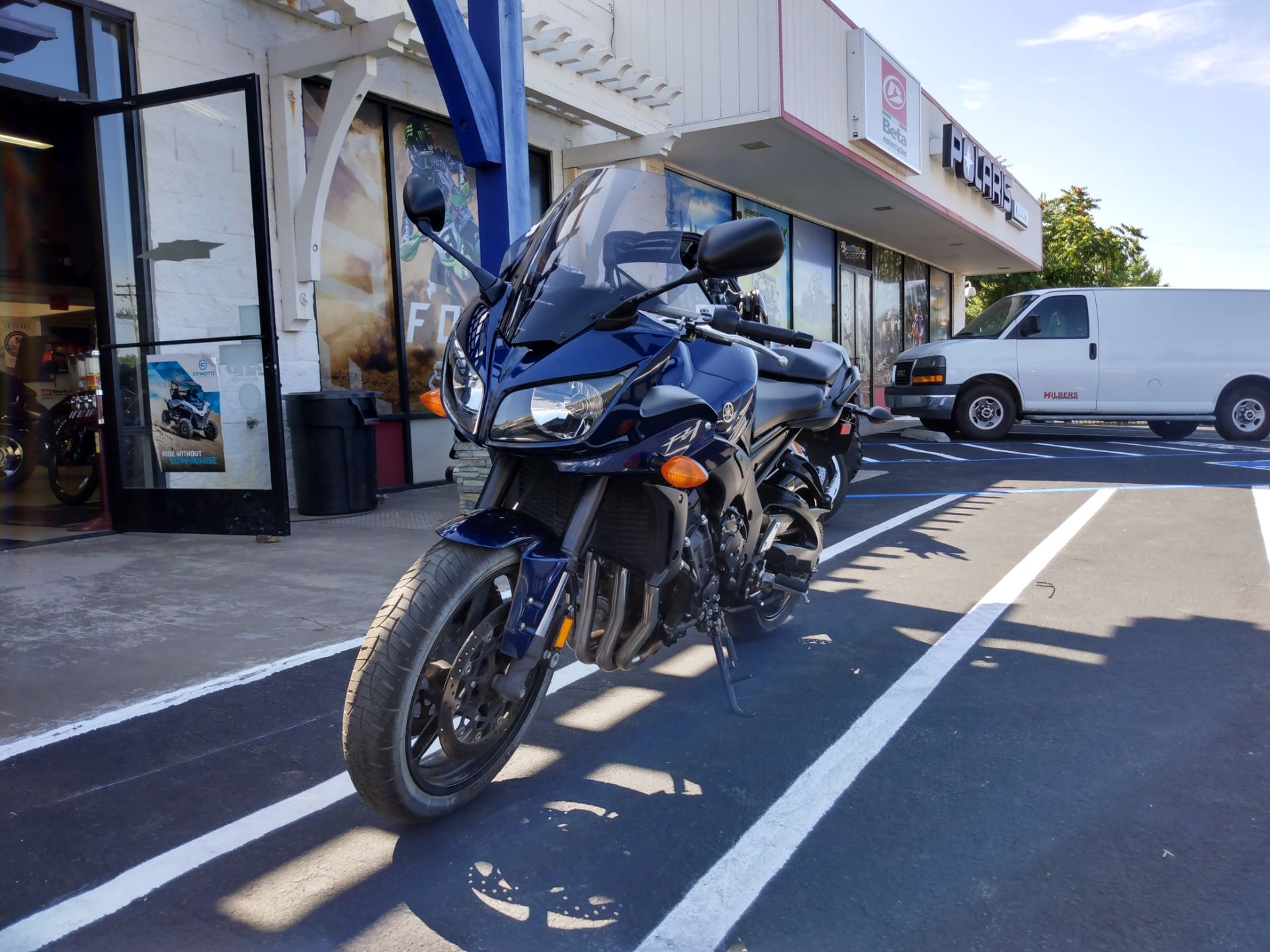 2013 Yamaha FZ1 in Auburn, California - Photo 3