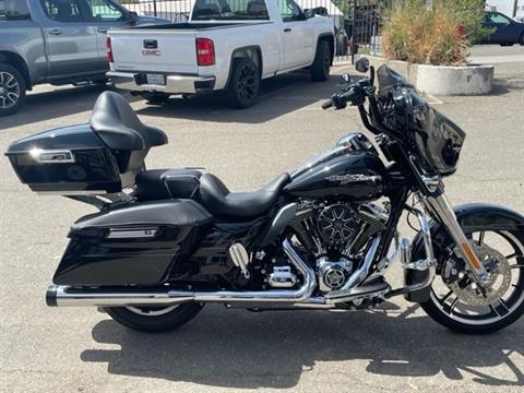 2016 Harley-Davidson Street Glide® Special in Auburn, California - Photo 2