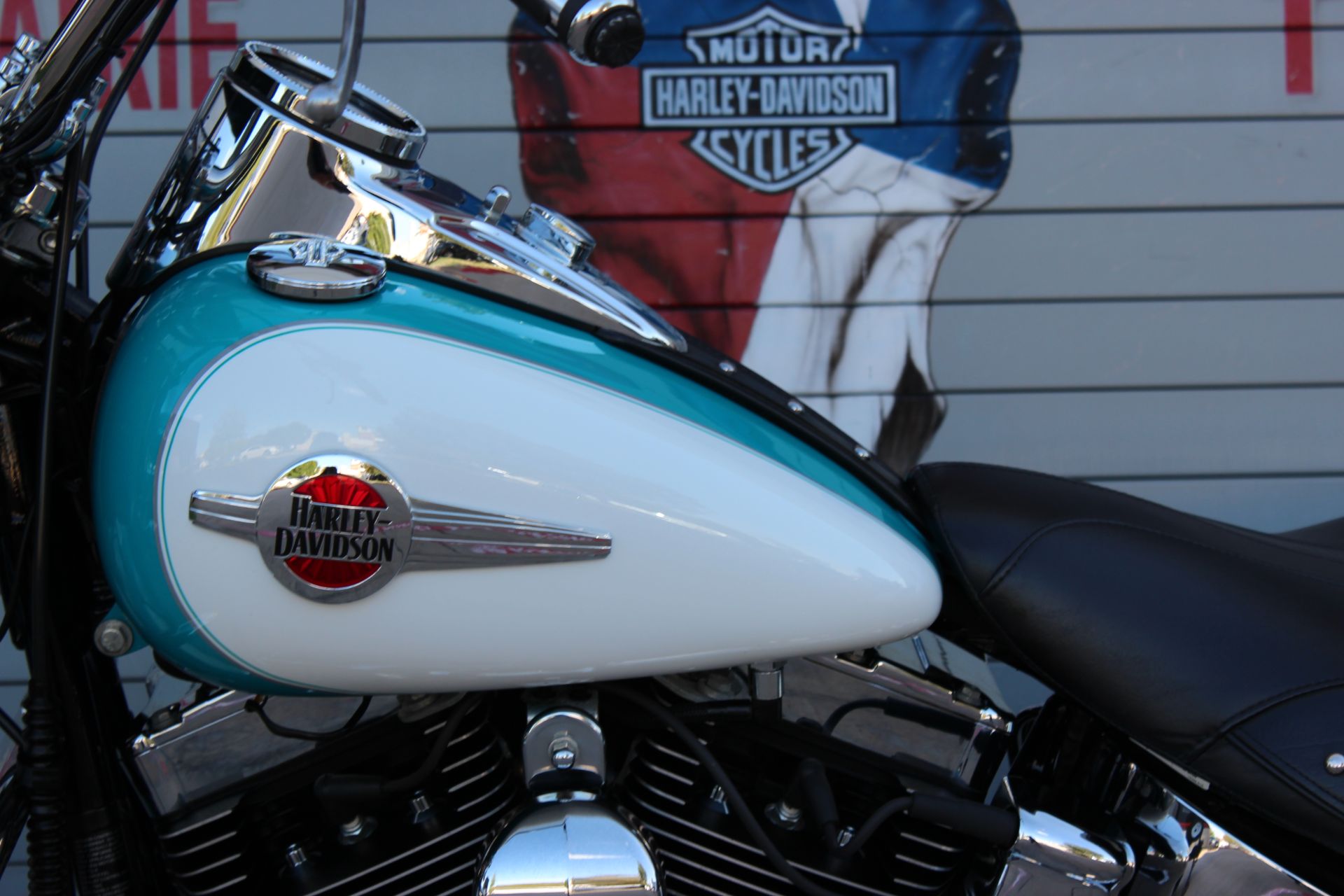 2017 Harley-Davidson Heritage Softail® Classic in Grand Prairie, Texas - Photo 16