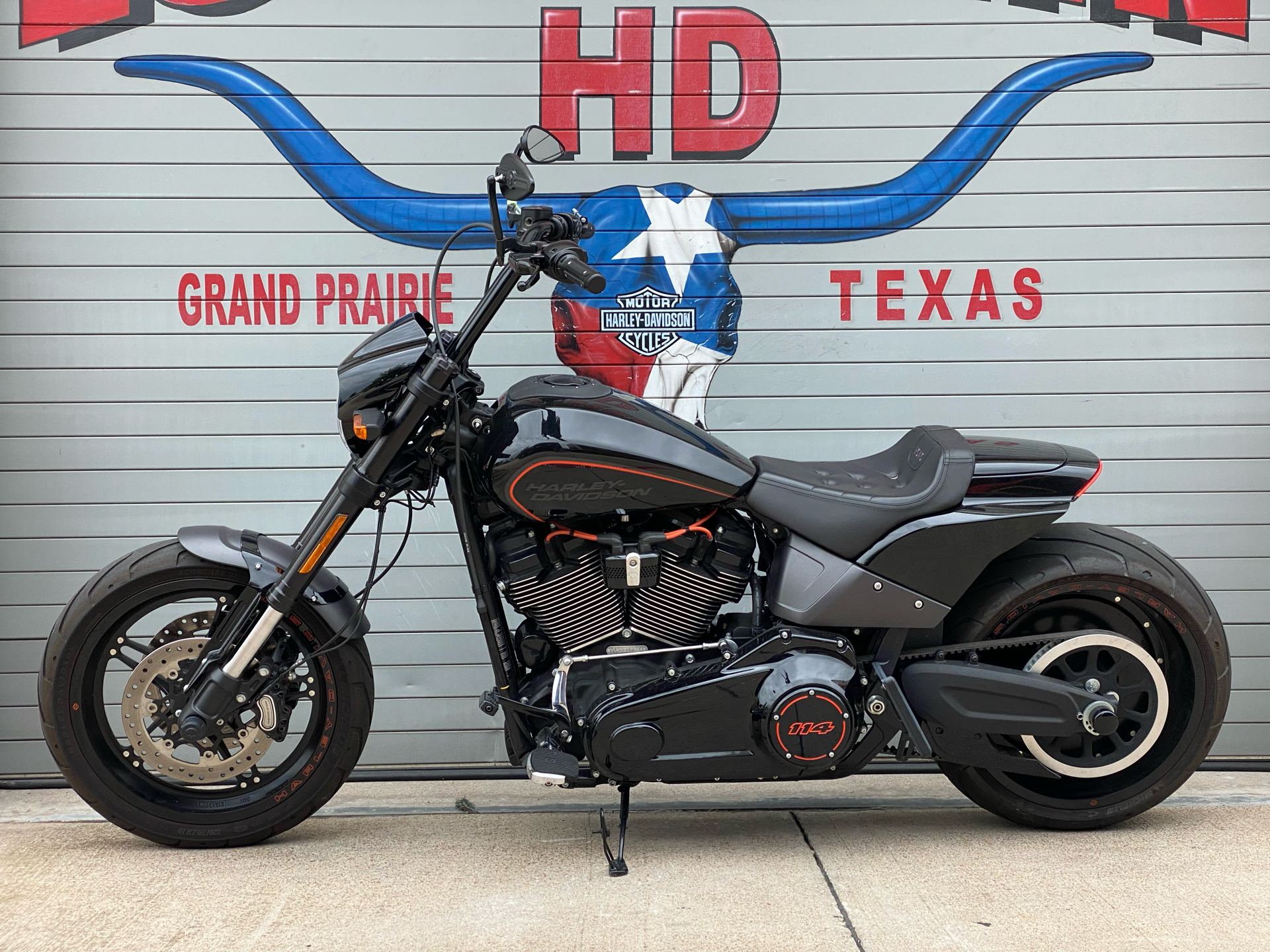 2019 Harley-Davidson FXDR™ 114 in Grand Prairie, Texas - Photo 11