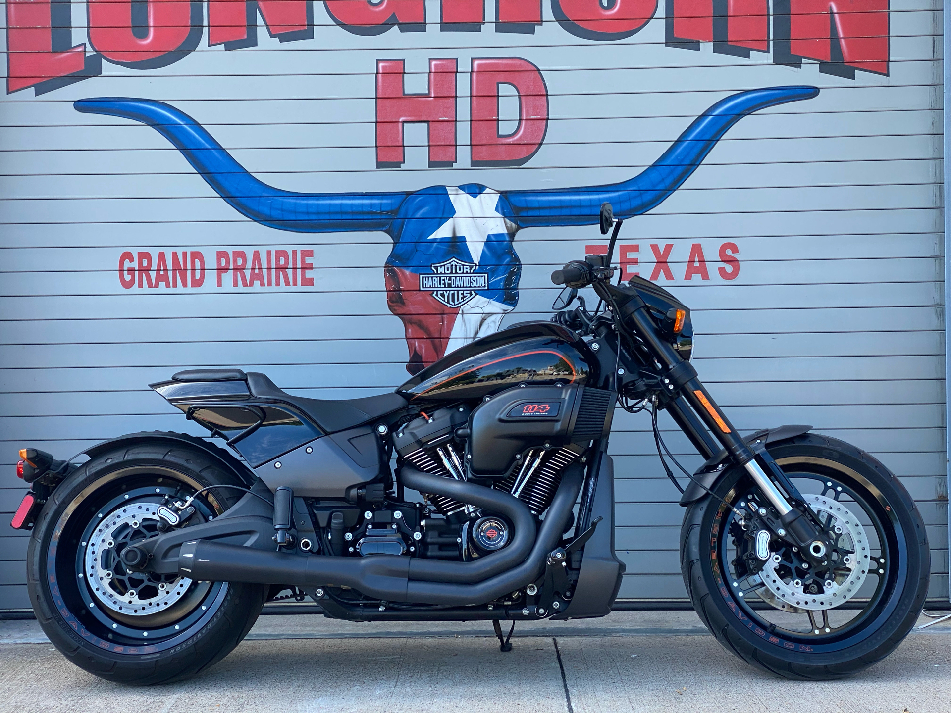 2019 Harley-Davidson FXDR™ 114 in Grand Prairie, Texas - Photo 3