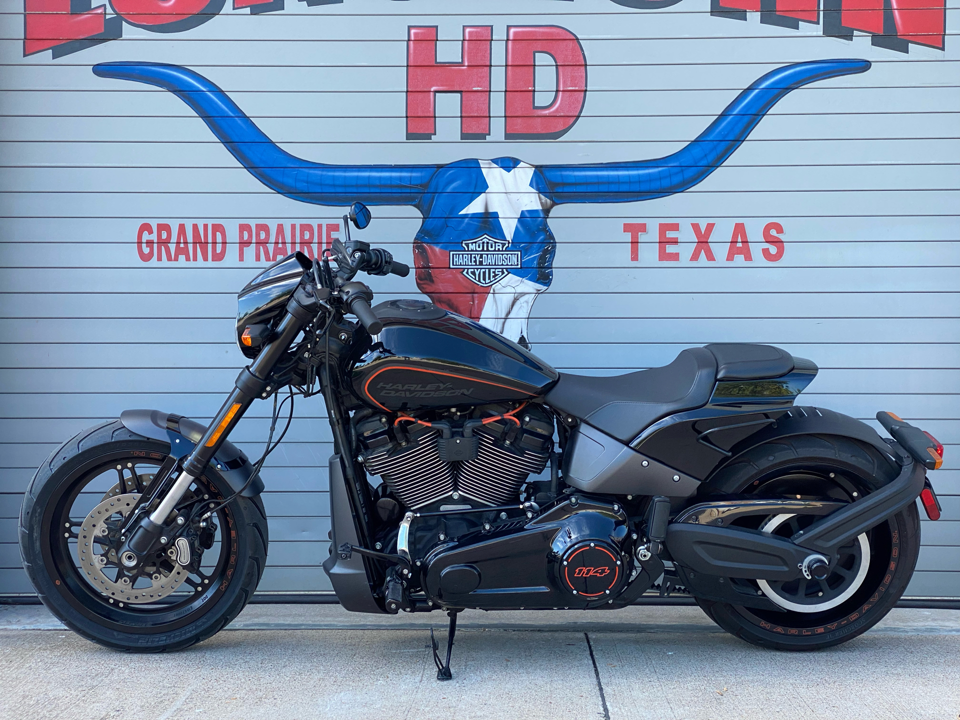 2019 Harley-Davidson FXDR™ 114 in Grand Prairie, Texas - Photo 15