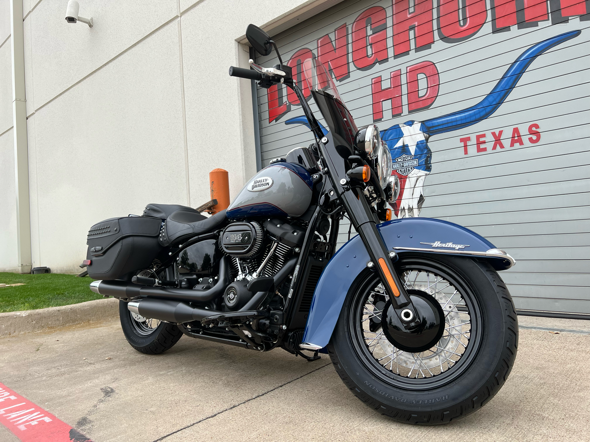 2023 Harley-Davidson Heritage Classic 114 in Grand Prairie, Texas - Photo 3