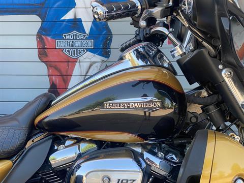 2017 Harley-Davidson Tri Glide® Ultra in Grand Prairie, Texas - Photo 6