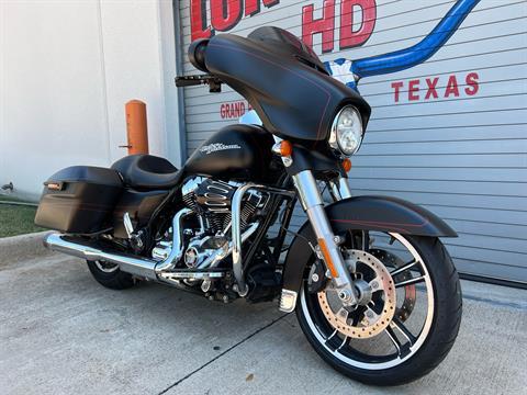 2016 Harley-Davidson Street Glide® Special in Grand Prairie, Texas - Photo 3