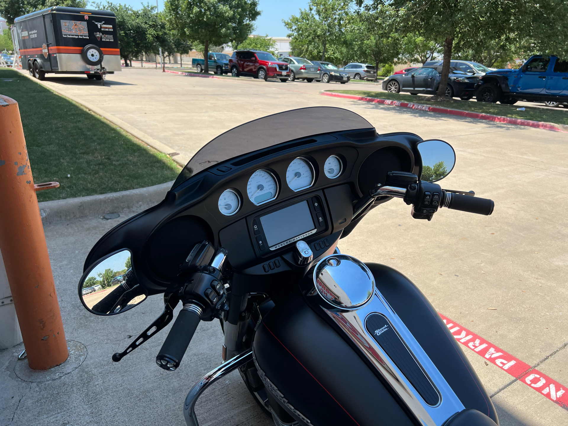 2016 Harley-Davidson Street Glide® Special in Grand Prairie, Texas - Photo 7