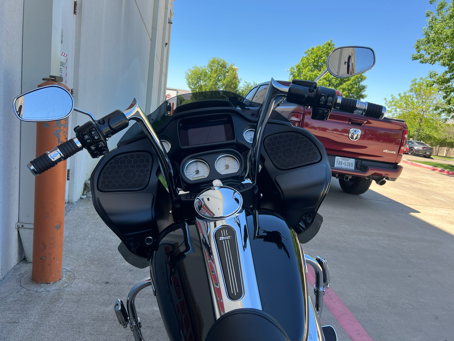 2021 Harley-Davidson Road Glide® in Grand Prairie, Texas - Photo 8