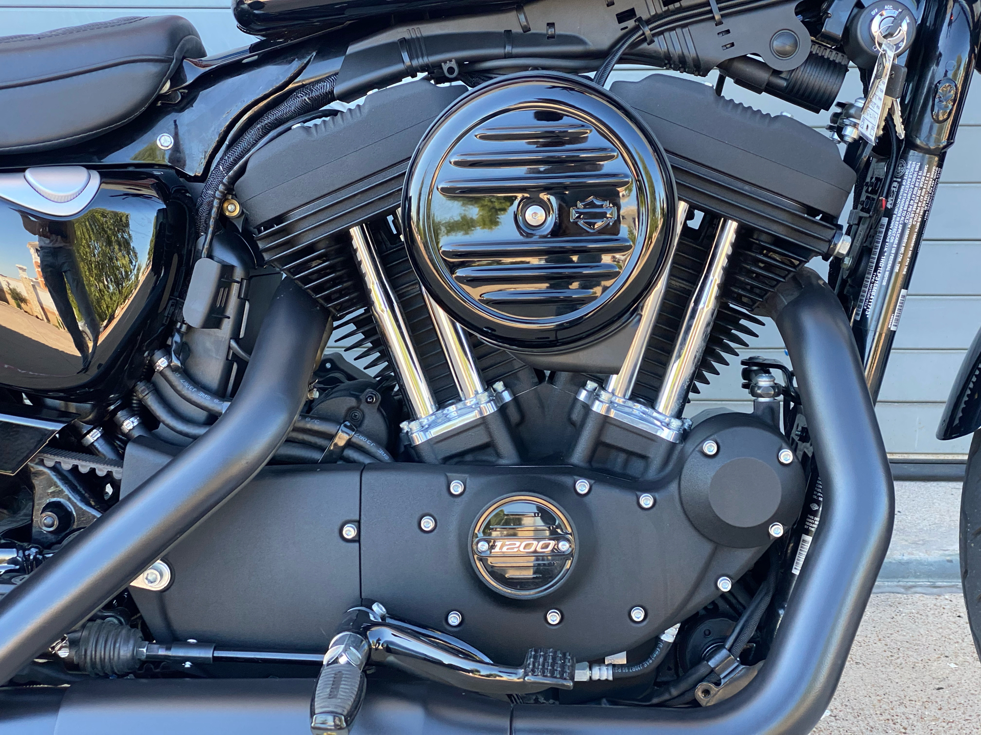 2021 Harley-Davidson Iron 1200™ in Grand Prairie, Texas - Photo 6